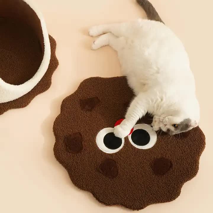 Adorable Cookie-Shaped Cat Bed - Cozy and Playful Pet Hideout (50x20 cm) - Image 2
