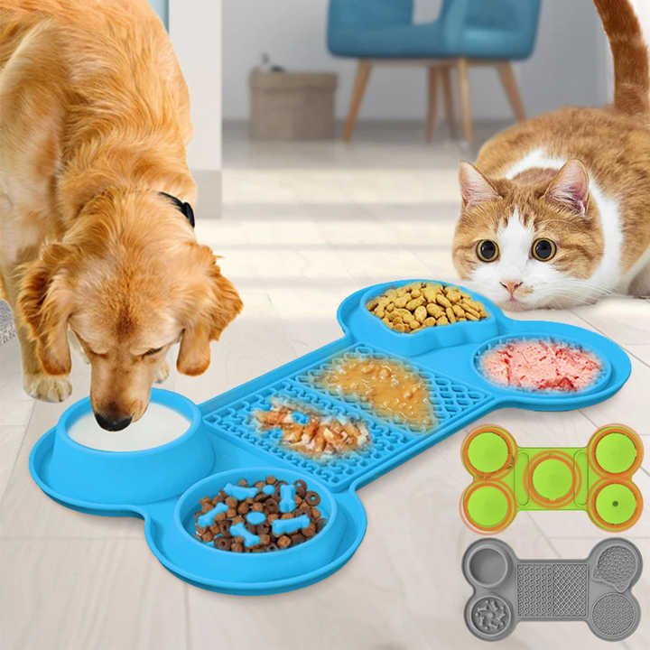 Blue Silicone Pet Licking Mat Slow Feeder Pad with Strong Suction and Foldable Design, Heat Resistant -40°C to 240°C, for Dogs and Cats - Image 2