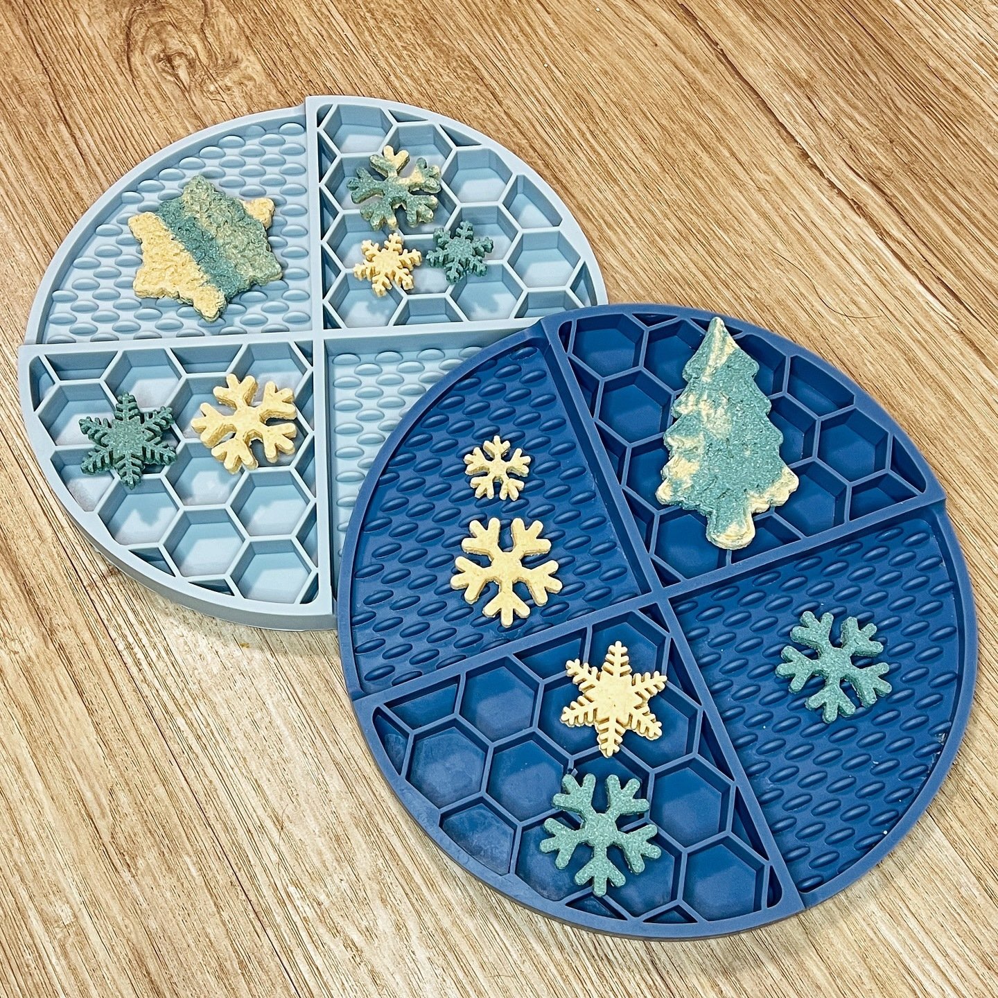 2 Pcs Light Green Honeycomb Pet Slow Feeder Bowl - Anti-Choke Silicone Lick Mat with Suction for Dogs - Image 5