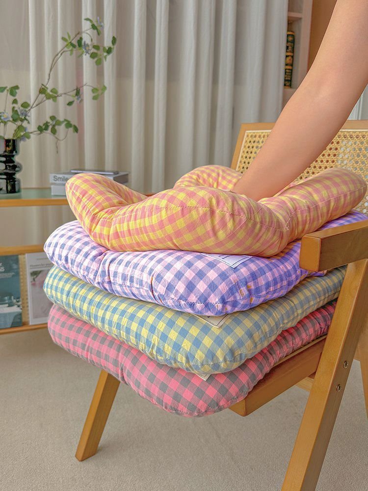 S Yellow-blue All-Season Pet Bed - Soft Washable Dog & Cat Mat with Comfortable Cushion - Warm Winter Padding for Small to Large Pets - Image 3