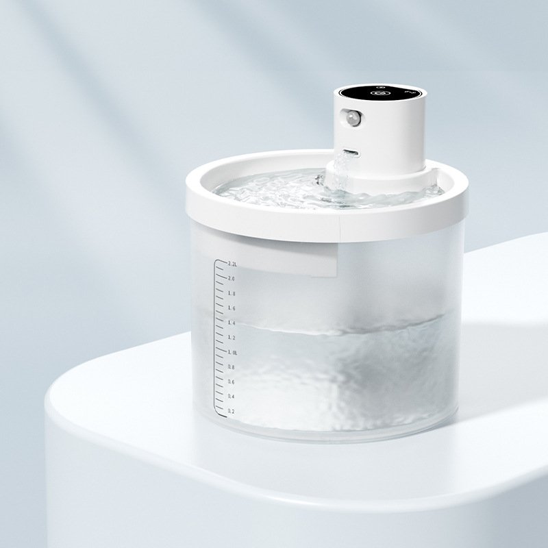 Black Wireless Automatic Pet Water Fountain - 2.2L Motion Sensor Dispenser